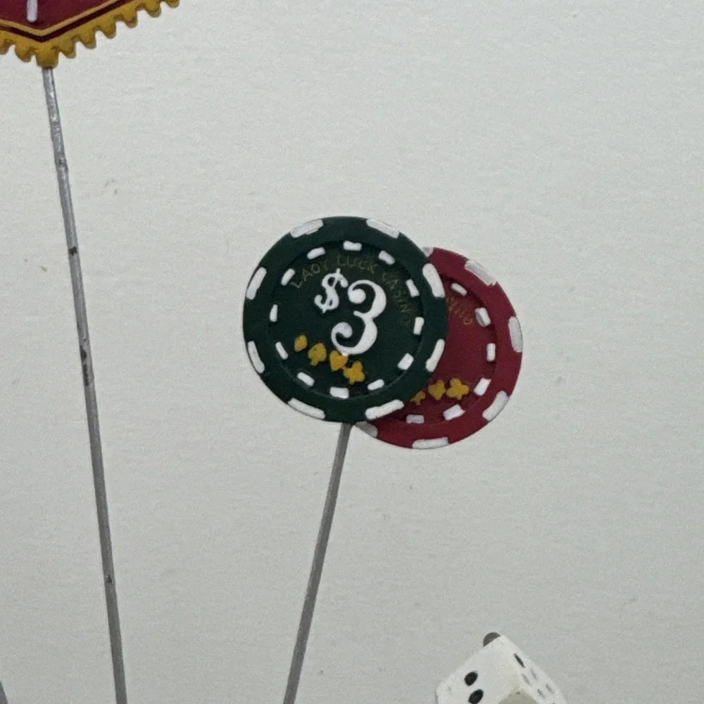 Tabletop stand casino-themed photo holder 10